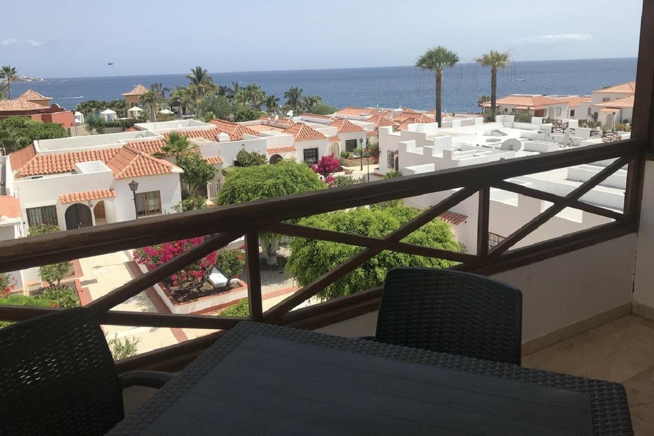 Aparthotel Club El Beril Costa Adeje  Esterno foto